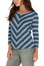 3/4 Sleeve Miter Front Scoop Neck Top