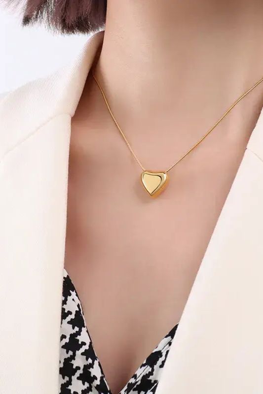 Simple Heart Pendant Necklace 18K Gold Plated