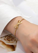 Herringbone Chain Bow Bracelet