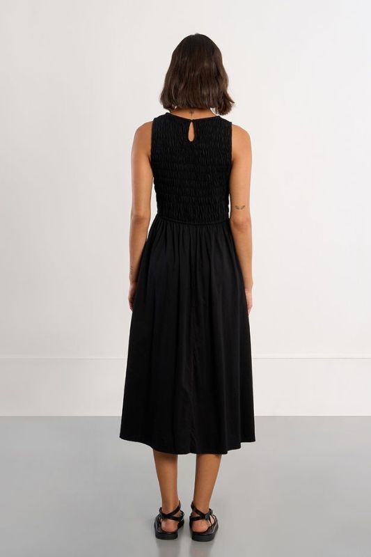 knitted smock dress JOWI - Sleeveless Crew Neck Plain Pointelle Knit Midi Smock Dress