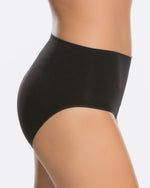 NZSALE  Spanx Spanx Women's Everyday Shaping Panties Brief - Black